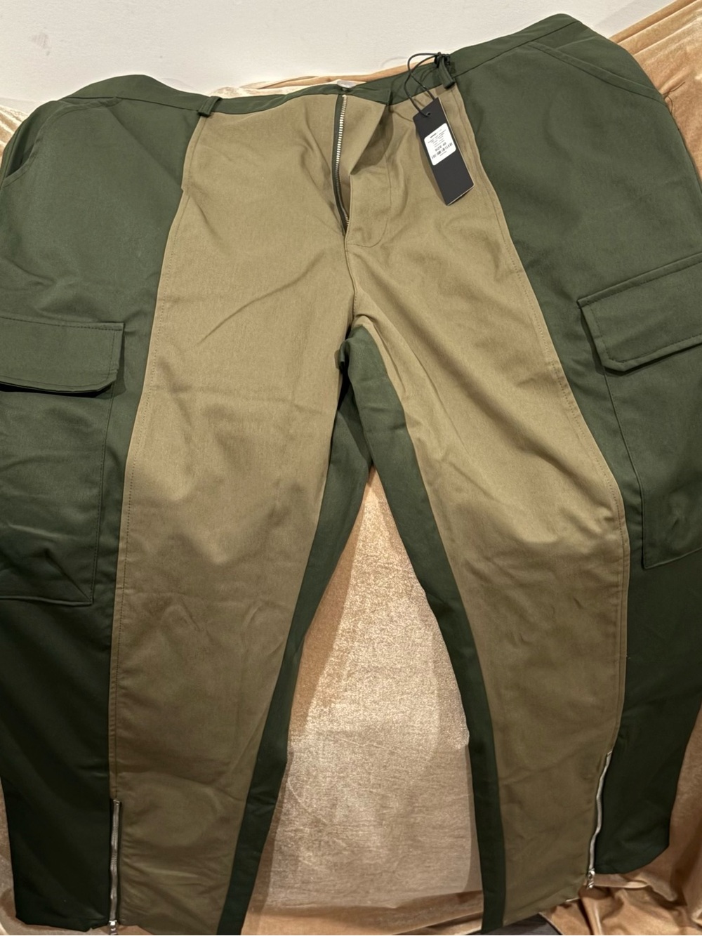 Two-Tone Olive Utility Cargo Pants for Men